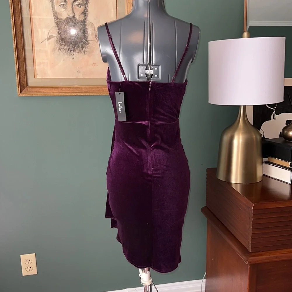Lulu’s Living It Luxe Dark Purple Velvet Tulip Dress Size XS - Picture 5 of 9